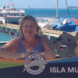 Meet your Posher, Deedra